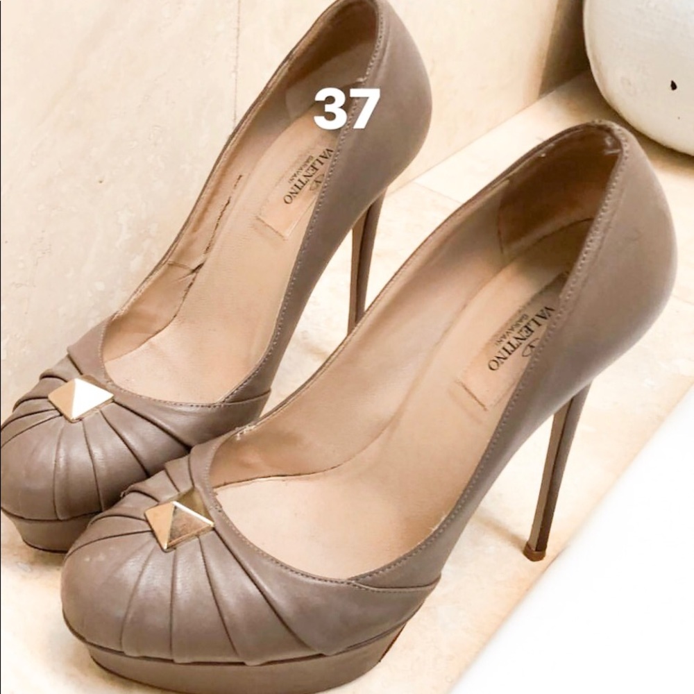 Valentino pumps - Picture 1 of 1
